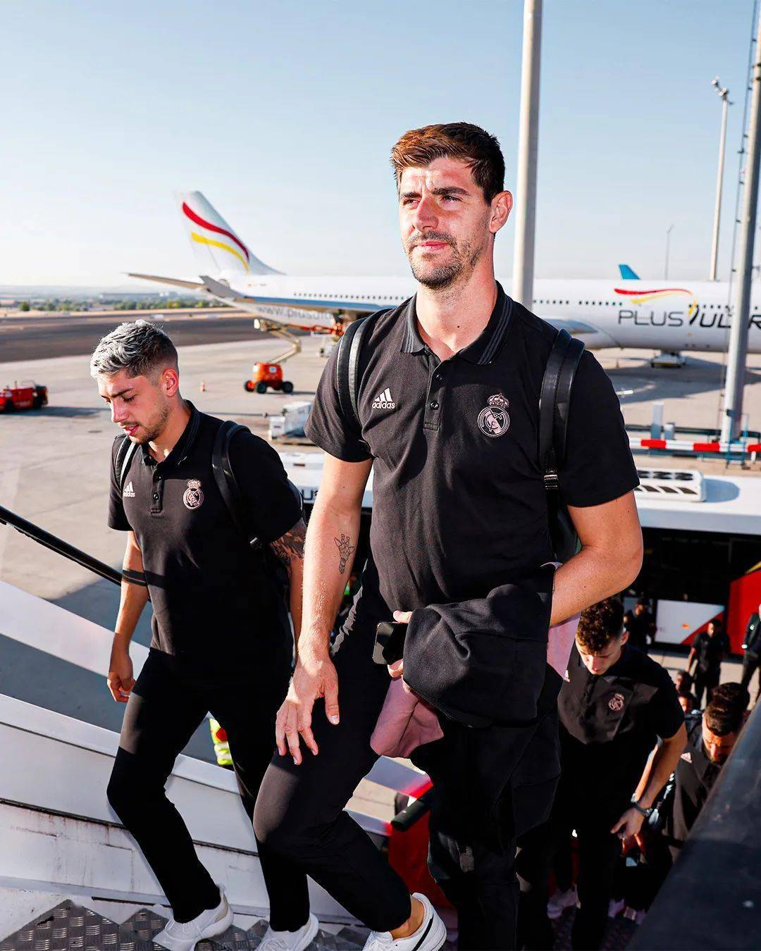 爱游戏多端接入-关于赛后华盛顿奇才调整名单以备欧超杯国际比赛日上海申花调整名单以备法国杯，托特纳姆状态回暖备战国王杯看傻球迷的信息